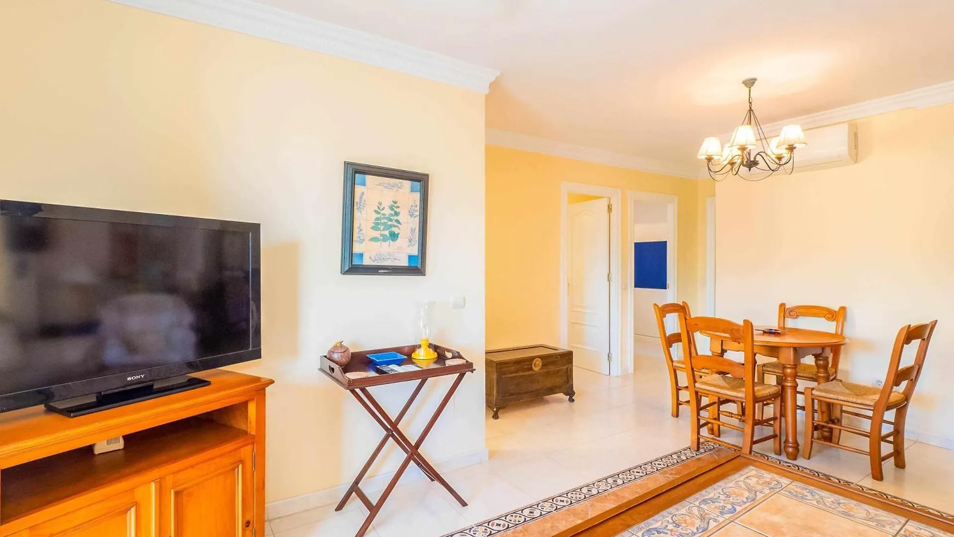 Centrico Apartamento Con Terraza En La Playa Rincon de la Victoria Apartment